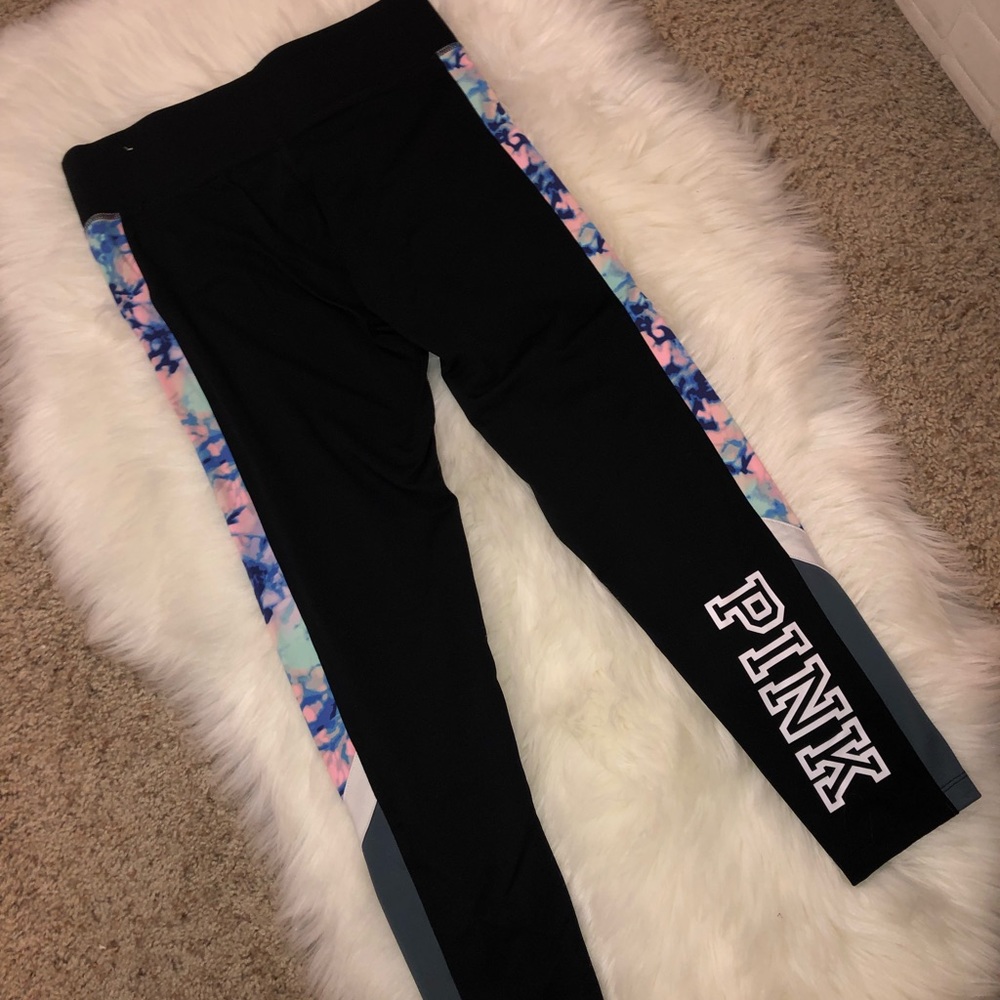 Victoria’s Secret Pink yoga pants